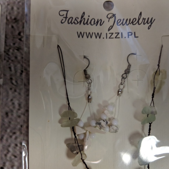 TWO sets stone/bead necklace earring sets - Picture 2 of 3